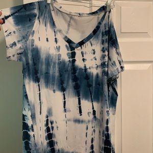 Tie dye blue and white shirt sleeve shirt
